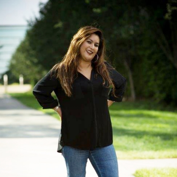 Meet your Posher, Martha - Picture 2 of 4